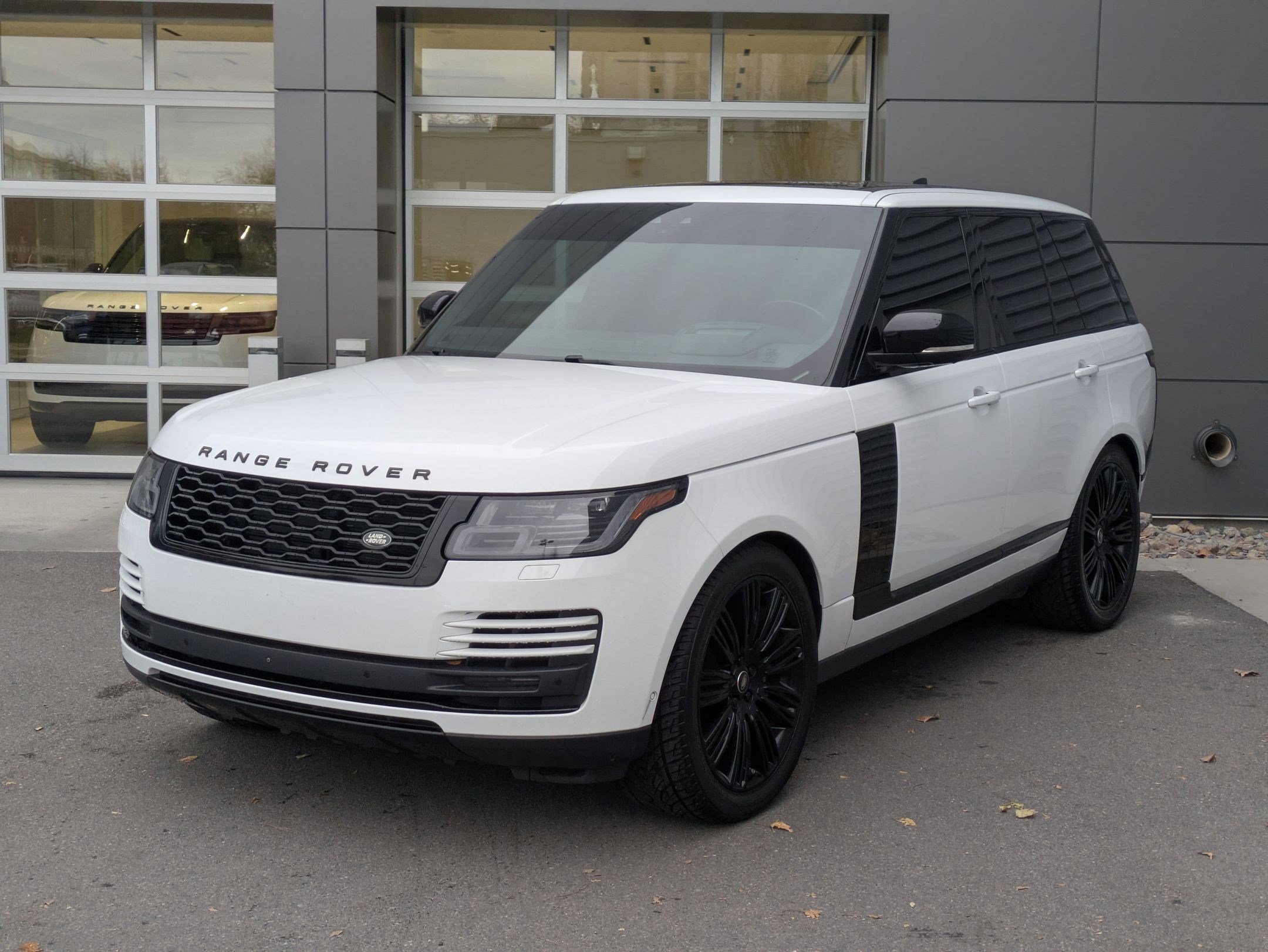2019 Land Rover Range Rover Supercharged's photo