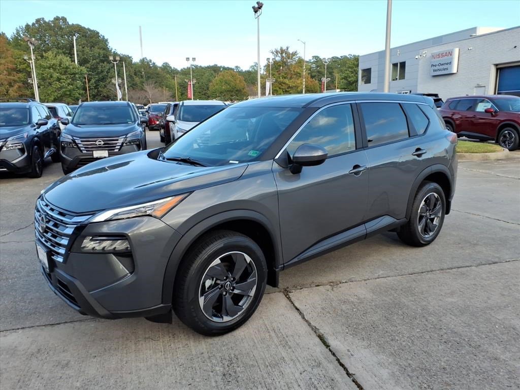 2026 Nissan Rogue SV photo 4