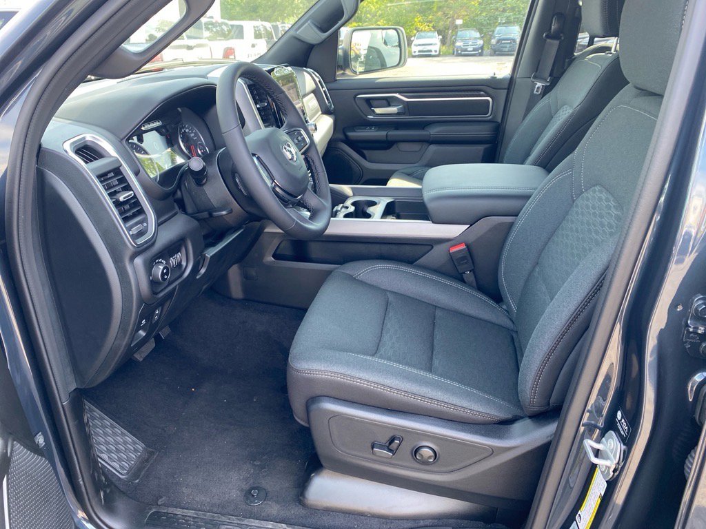 2026 Ram 1500 Big Horn photo 4