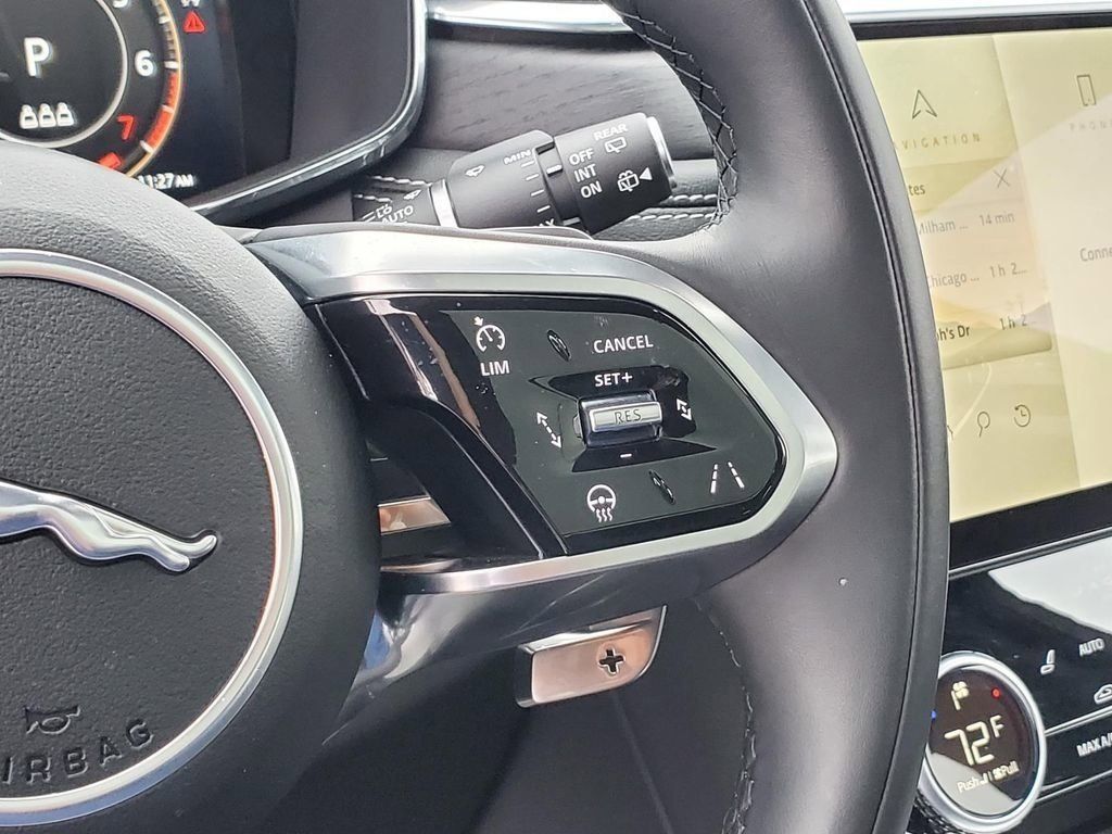 2024 Jaguar F-PACE P250 R-Dynamic S photo 19