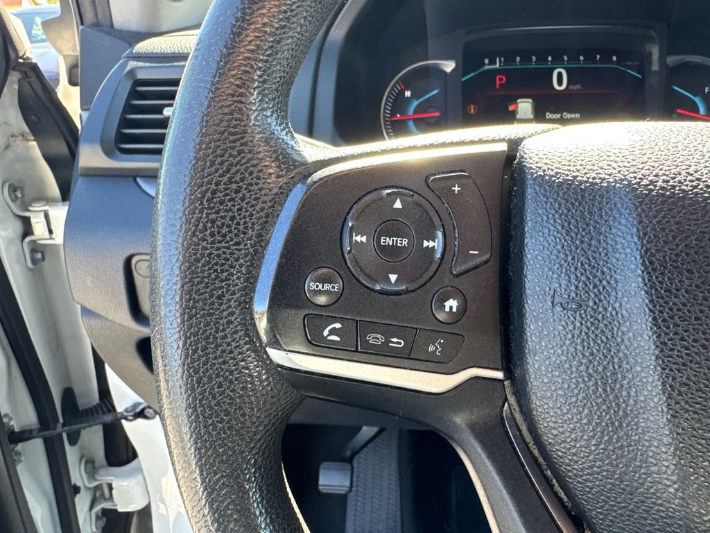 2019 Honda Pilot LX photo 24