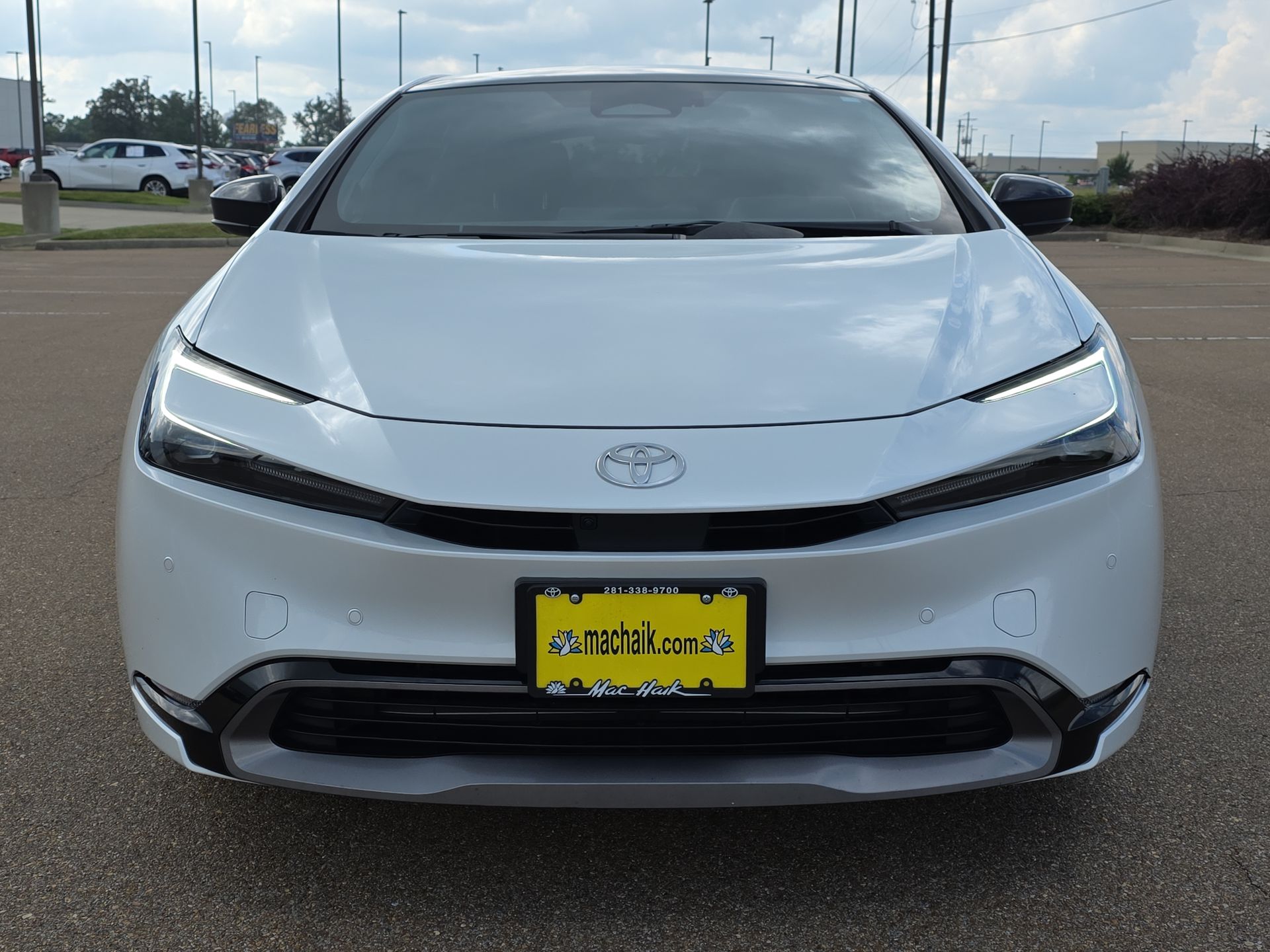 2024 Toyota Prius LE photo 3