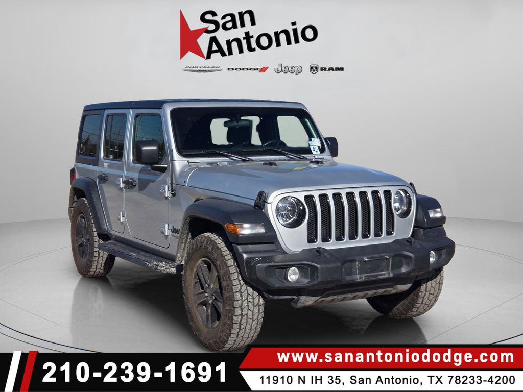2022 Jeep Wrangler Unlimited Altitude's photo