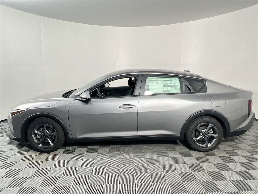 2025 Kia K4 LXS photo 7