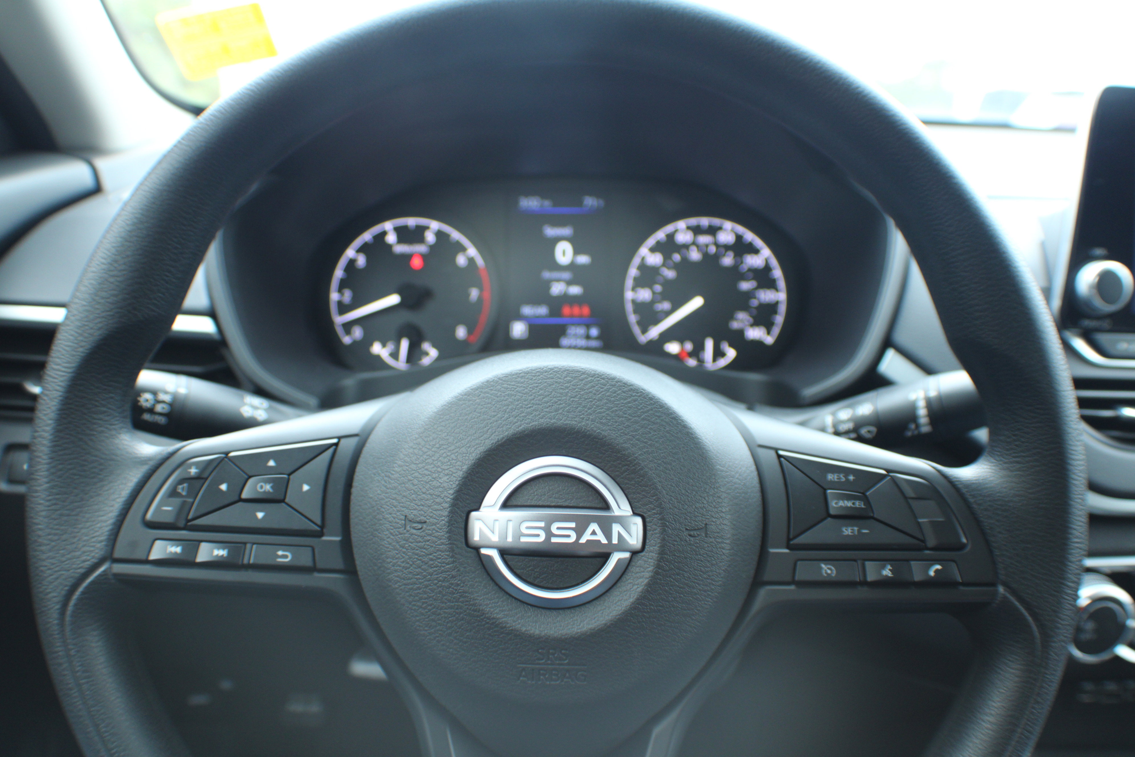 2025 Nissan Altima S photo 4