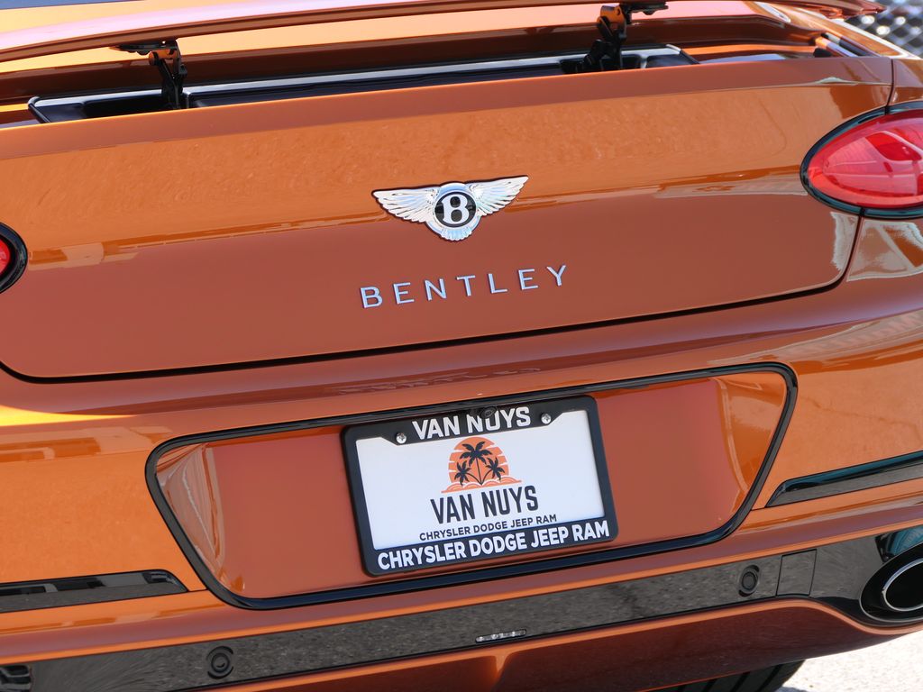 2022 Bentley Continental GT V8 photo 6