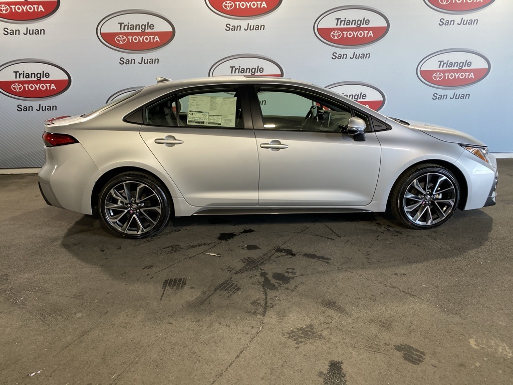 2025 Toyota Corolla XSE photo 9