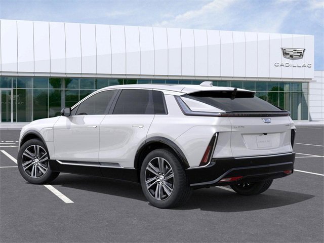 2025 Cadillac Lyriq Luxury photo 3