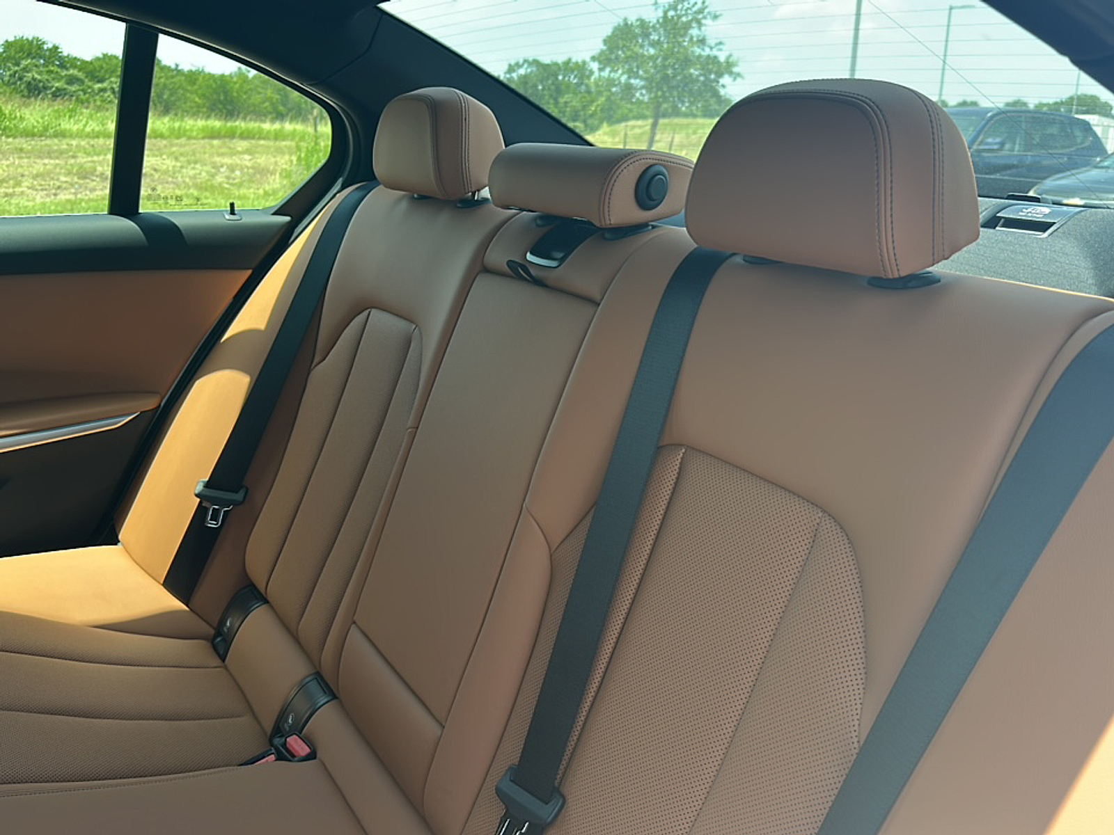 2025 Bmw 330i photo 7