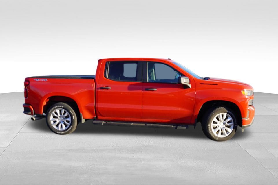 2021 Chevrolet Silverado 1500 Custom photo 2
