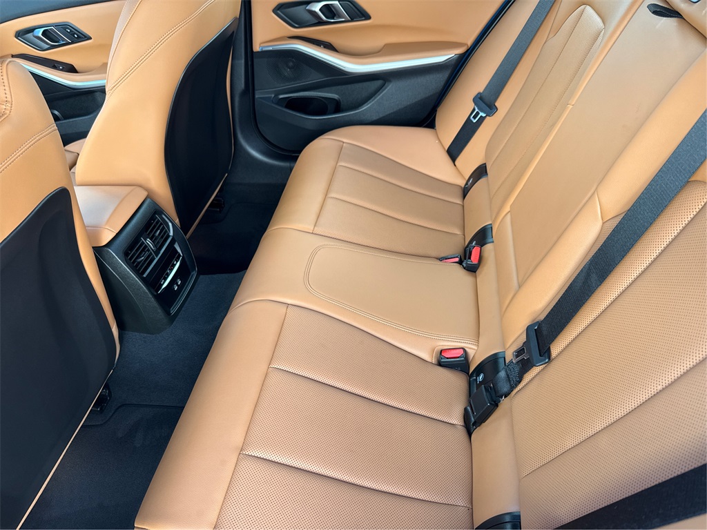2024 Bmw 330i photo 10