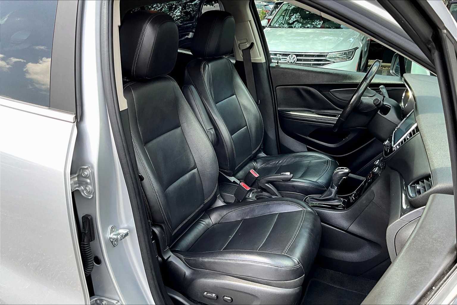2020 Buick Encore Essence photo 7