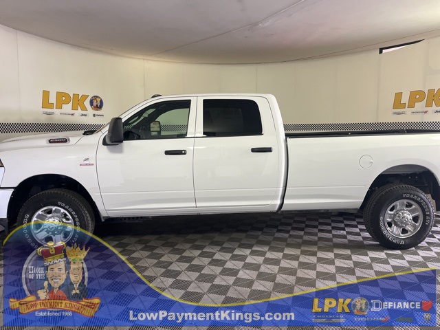 2025 Ram 2500 Tradesman photo 4