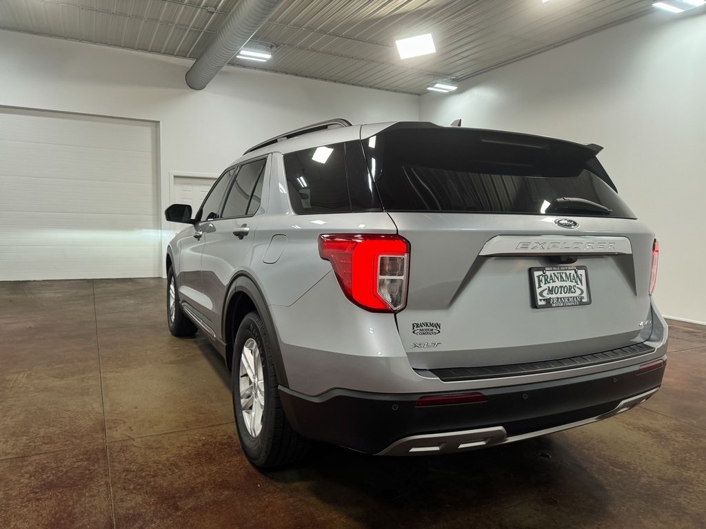 2023 Ford Explorer XLT photo 29