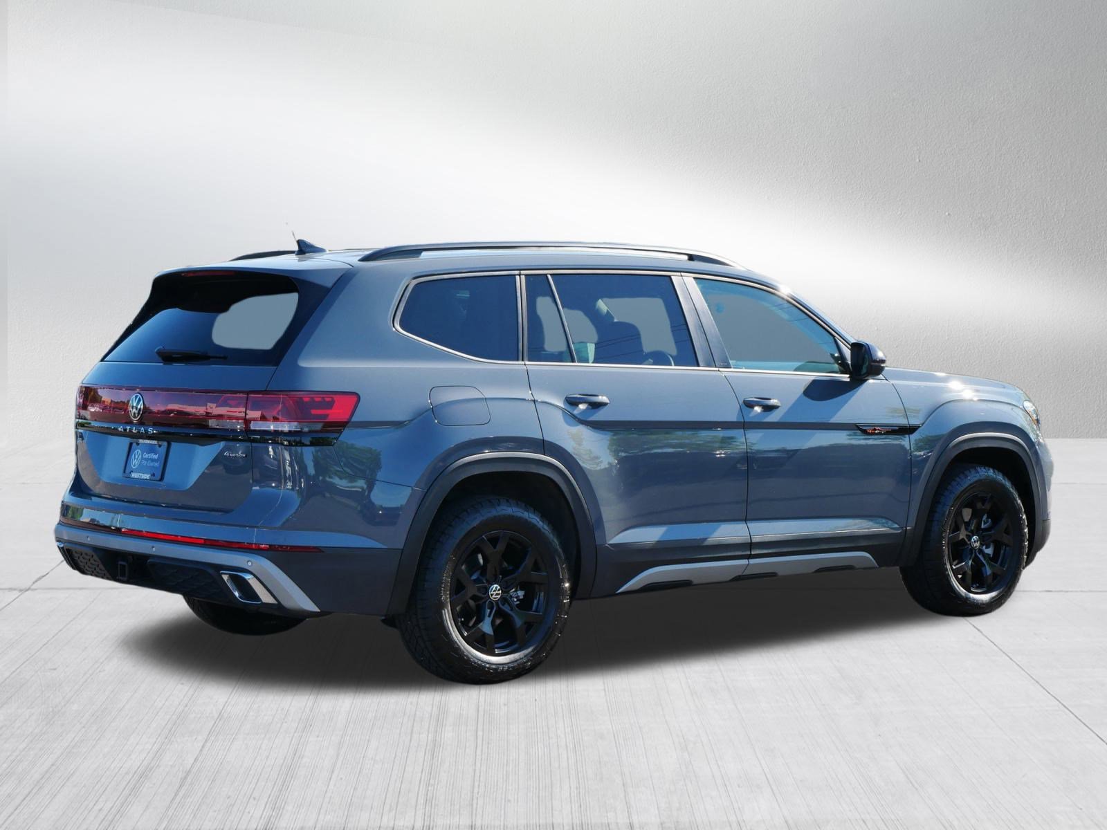 2024 Volkswagen Atlas Peak Edition SEL photo 7