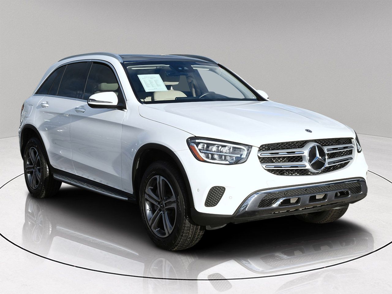 2022 Mercedes-Benz GLC GLC300's photo