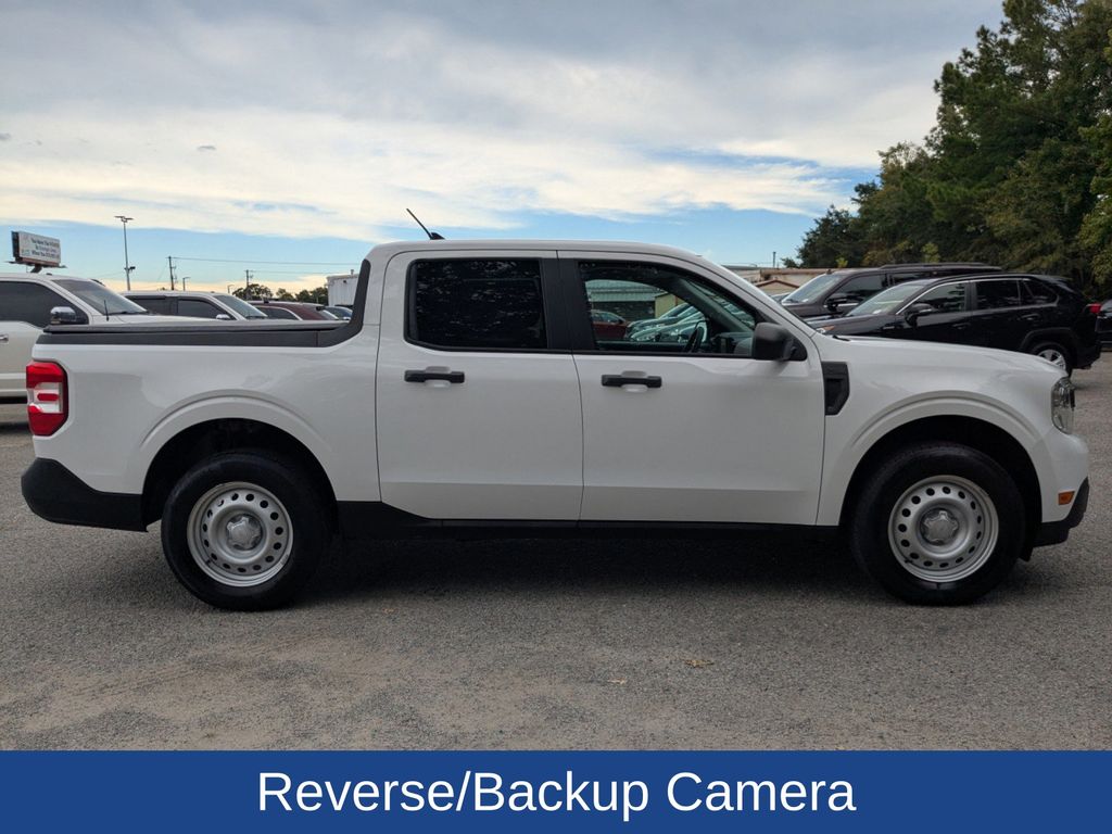 2022 Ford Maverick XL photo 2