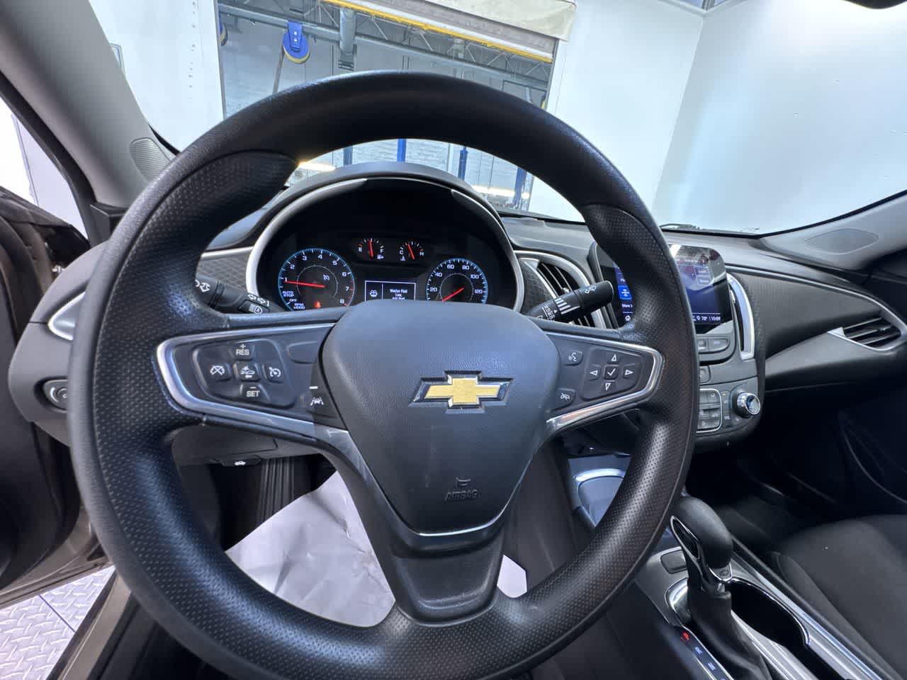 2023 Chevrolet Malibu 1LT photo 15
