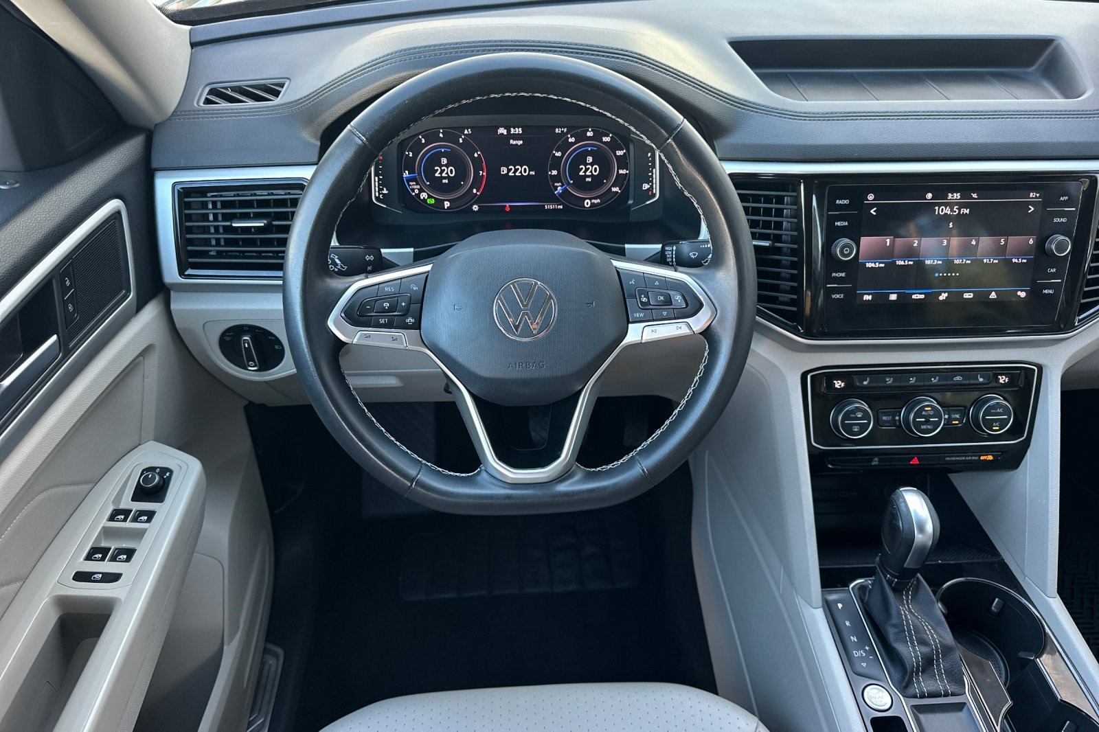 2022 Volkswagen Atlas SE Technology photo 14
