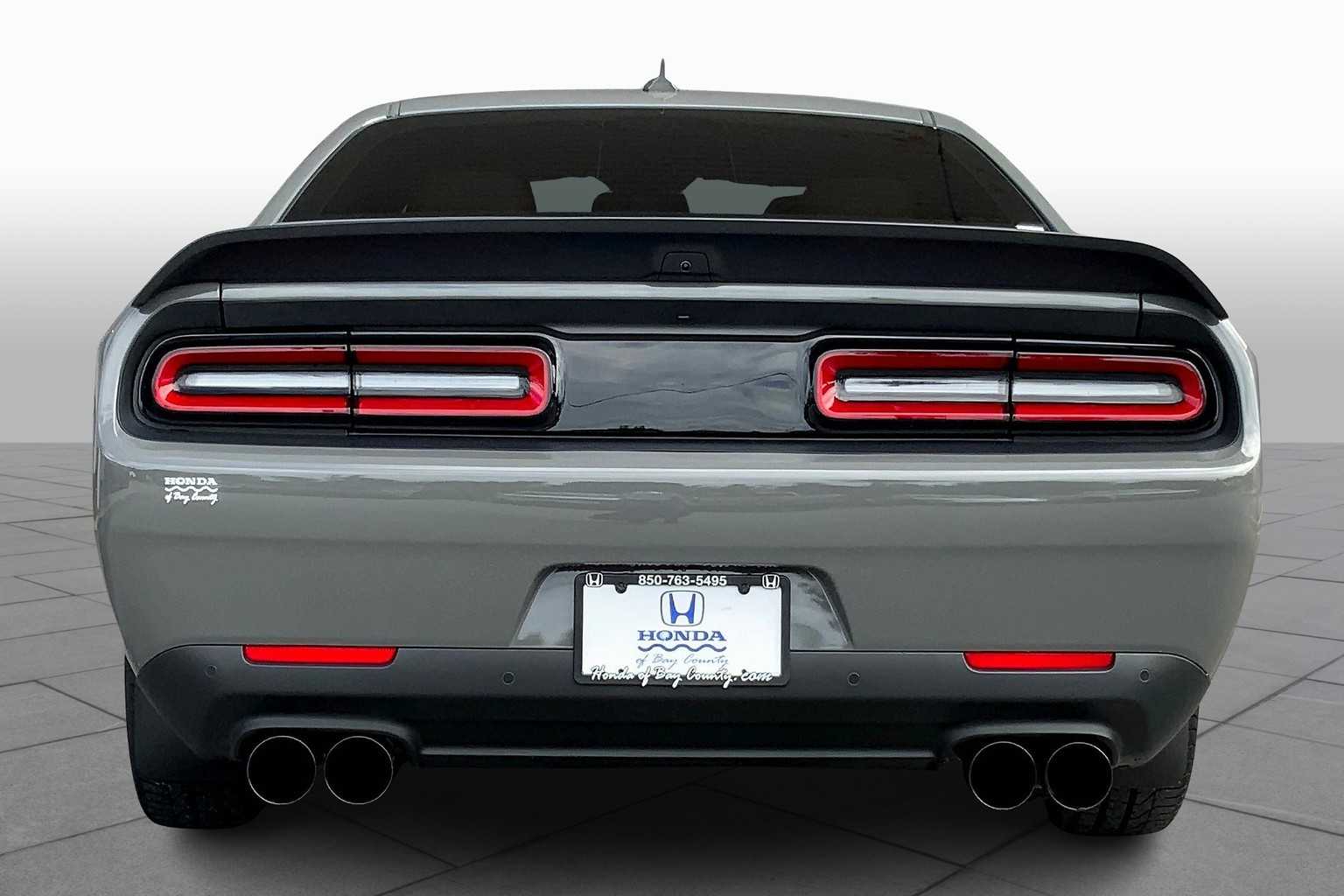 2023 Dodge Challenger SRT8 Hellcat photo 4