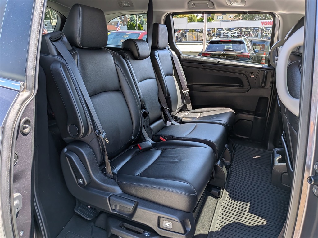 2024 Honda Odyssey Touring photo 27