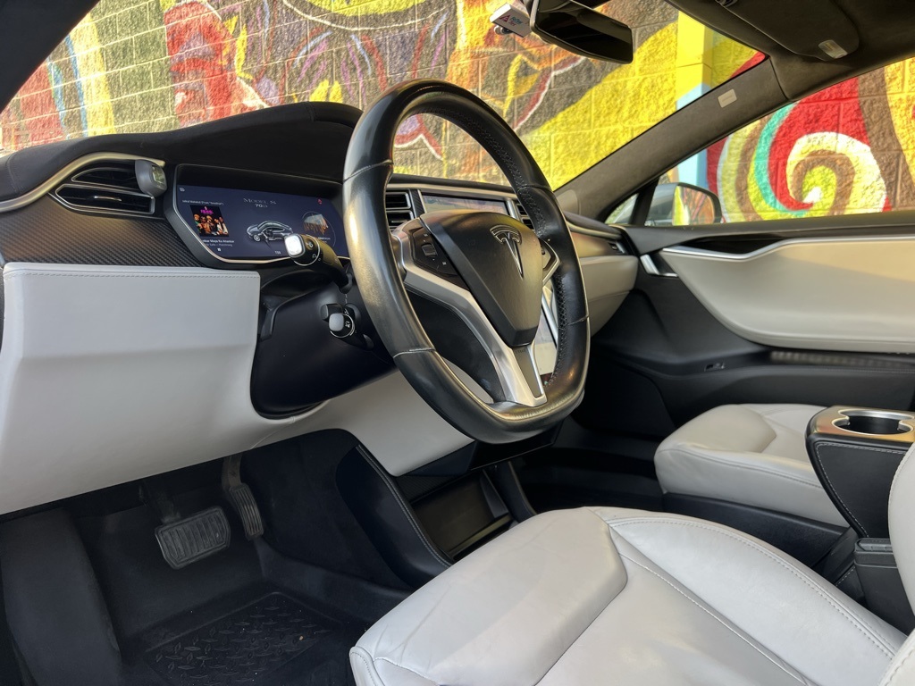 2016 Tesla Model S 75D photo 2