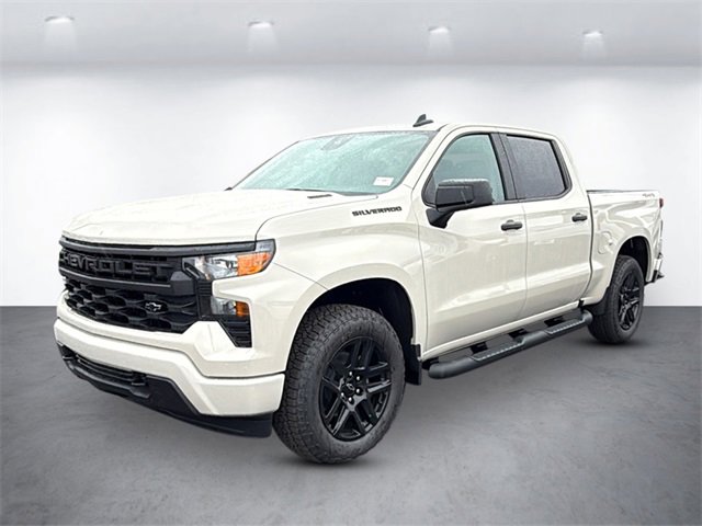 2026 Chevrolet Silverado Base's photo