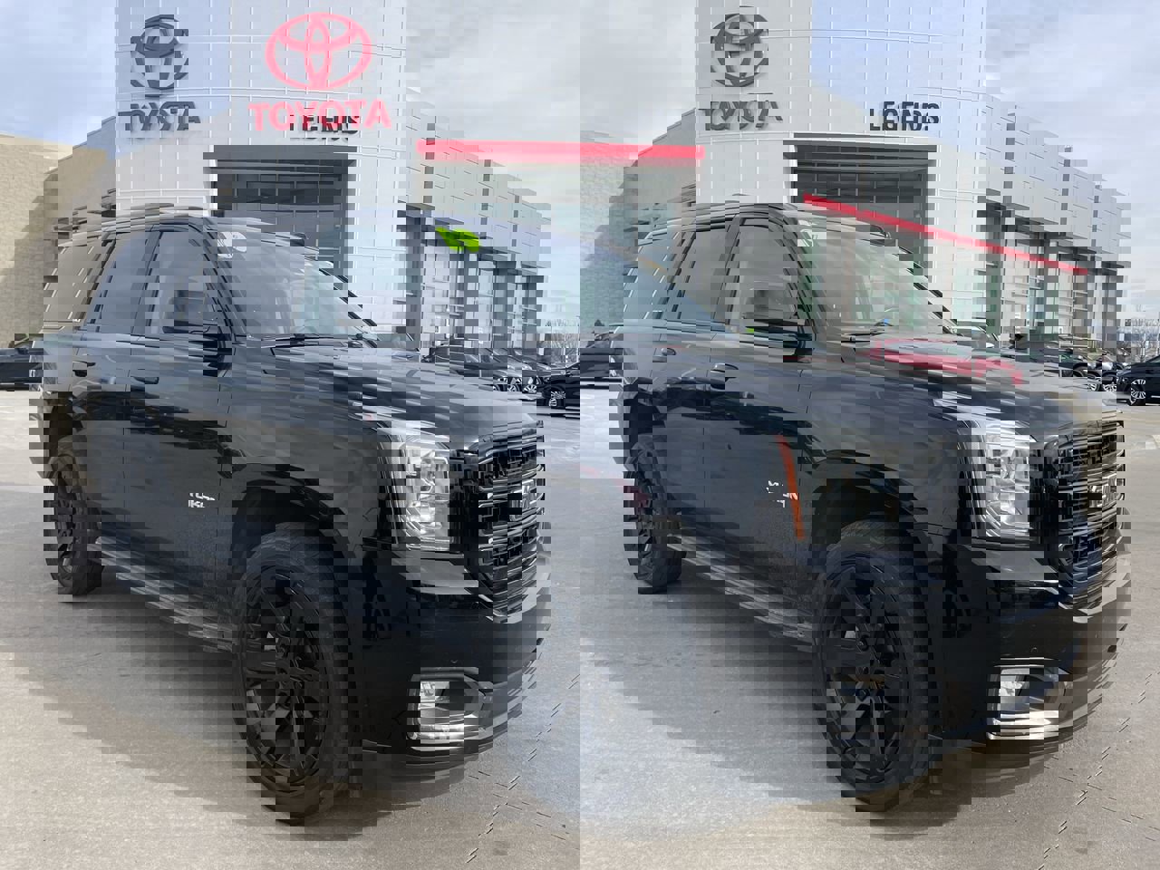 2019 GMC Yukon SLT's photo