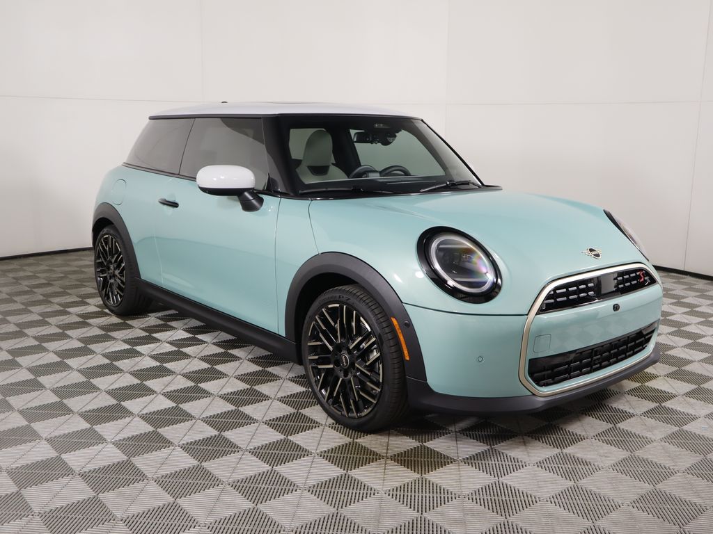 2026 Mini Cooper Hardtop S 2 Door Iconic photo 2