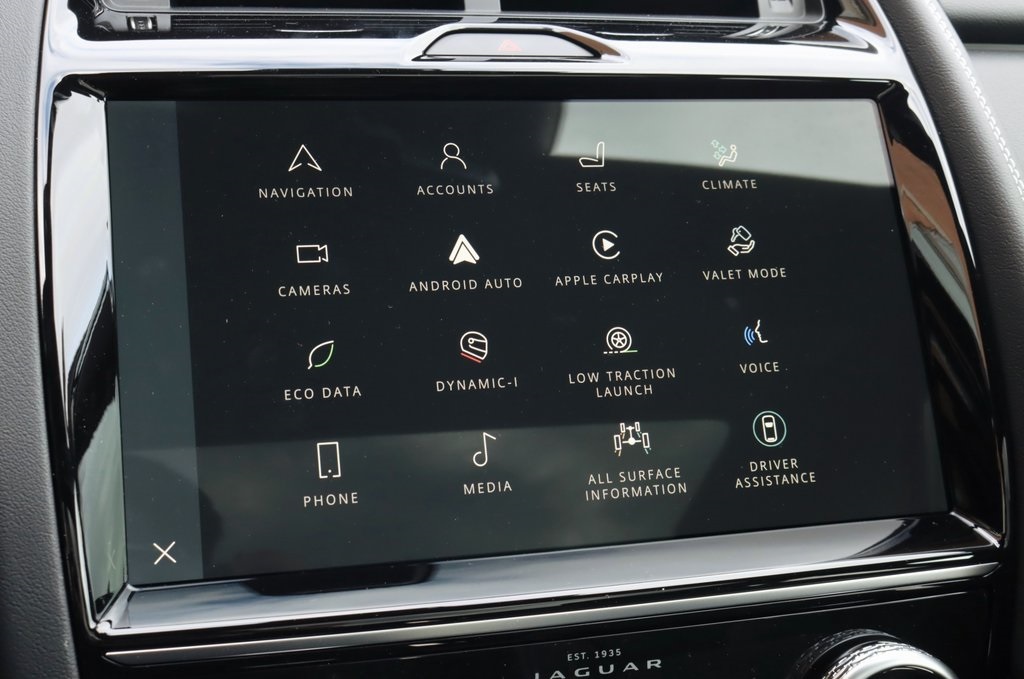 2024 JAGUAR E-PACE - Image 18