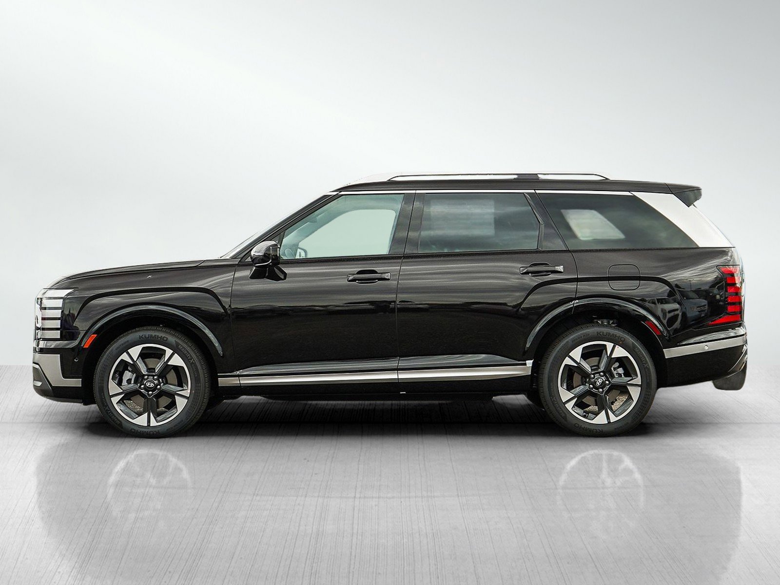 2026 Hyundai Palisade Limited photo 2