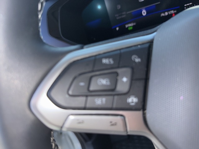 2022 Volkswagen Taos SE photo 17