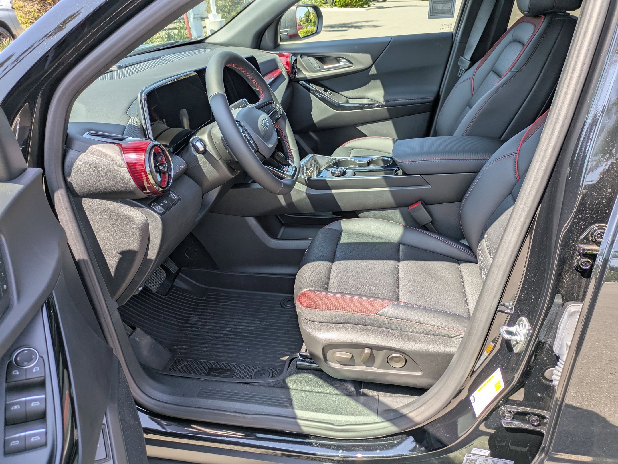 2026 Chevrolet Equinox RS photo 10
