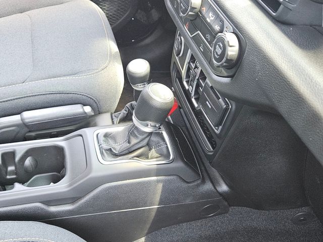 2025 Jeep Gladiator Sport photo 12