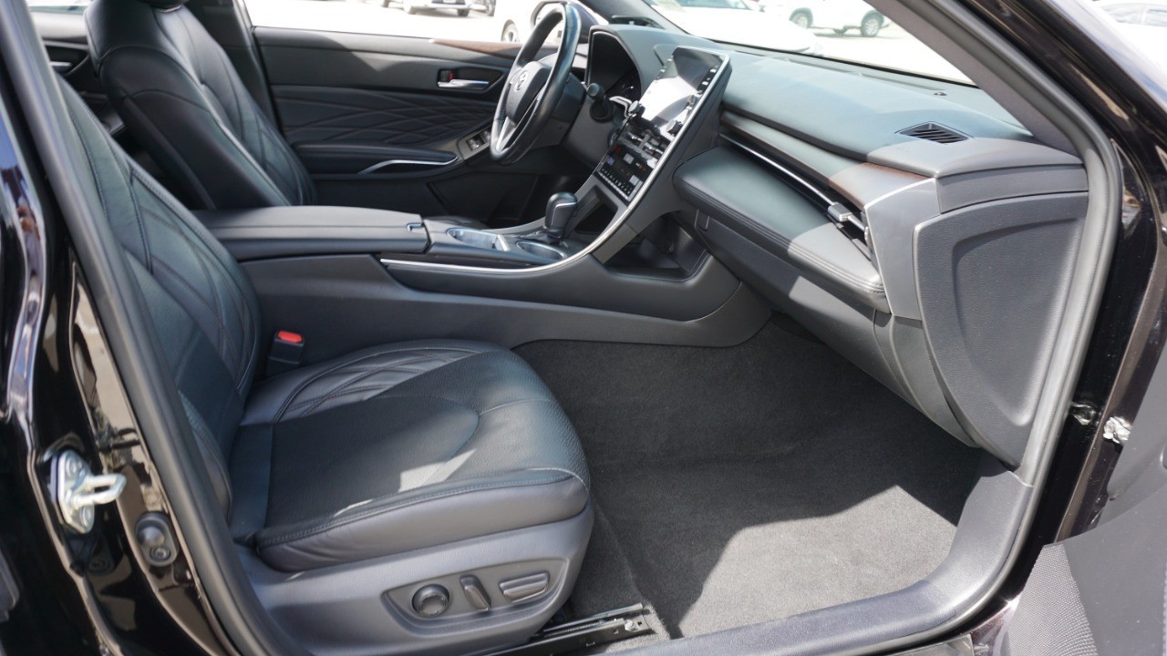 2021 Toyota Avalon Limited photo 14