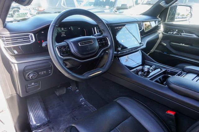 2024 Jeep Grand Wagoneer L II photo 11