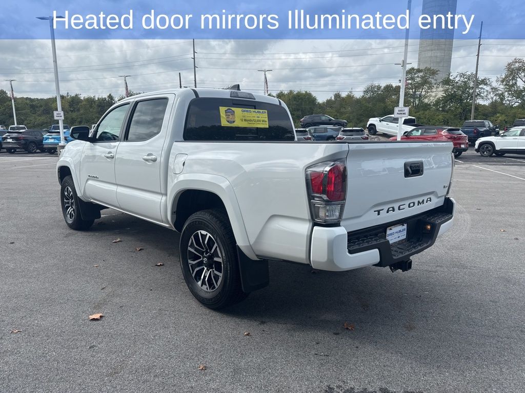 2023 Toyota Tacoma TRD Sport photo 2