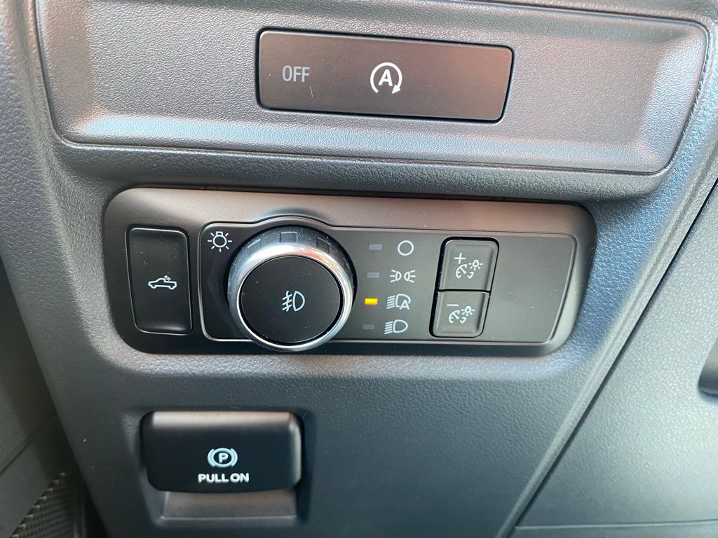 2025 Ford F-150 STX photo 4