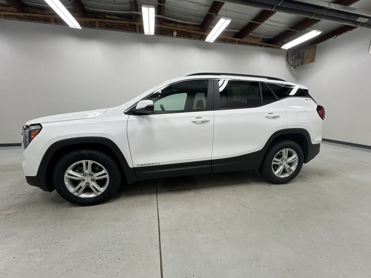 2022 Gmc Terrain SLE photo 4