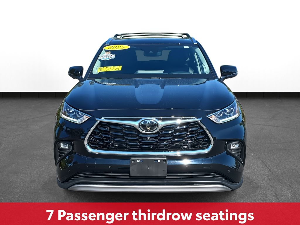 2025 Toyota Highlander Platinum photo 2