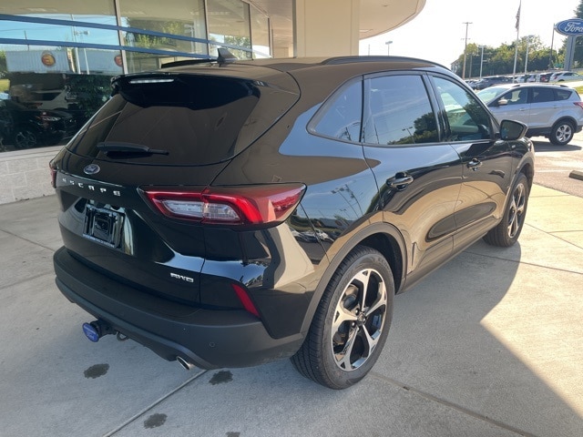 2025 Ford Escape Hybrid ST-Line Select photo 4