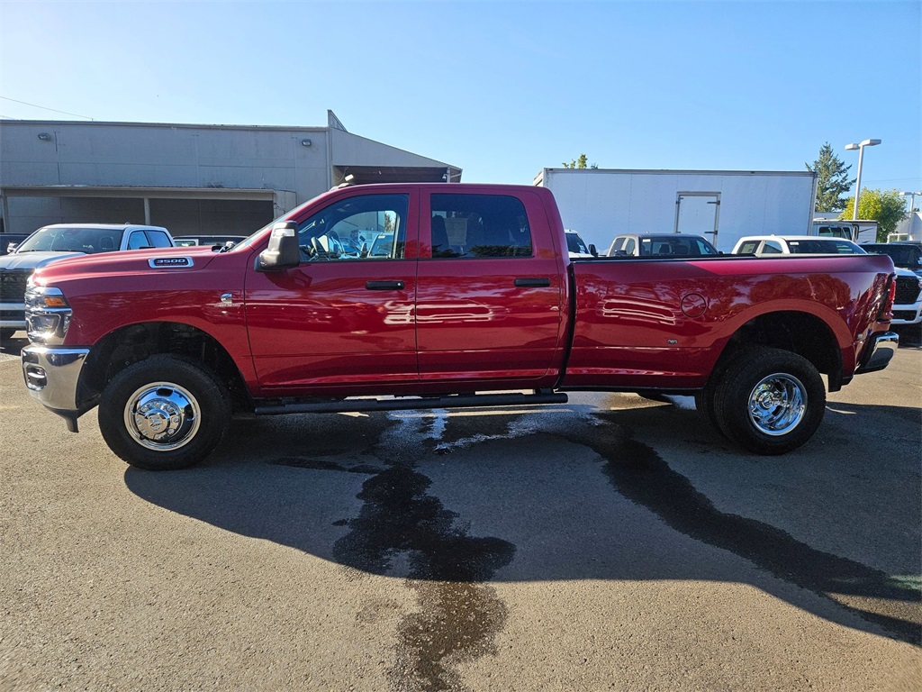 2026 Ram 3500 Tradesman photo 4