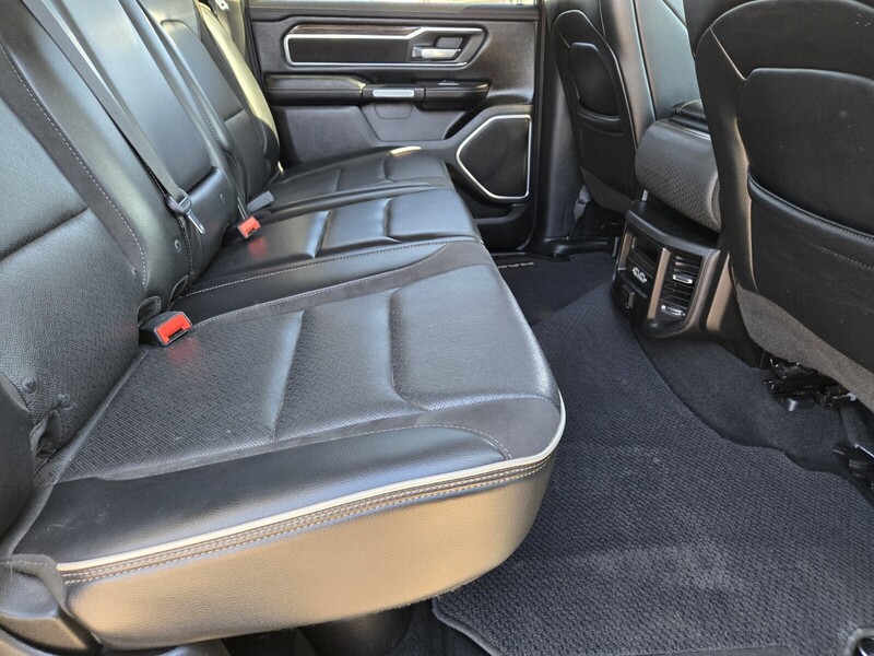 2019 Ram 1500 Laramie photo 13