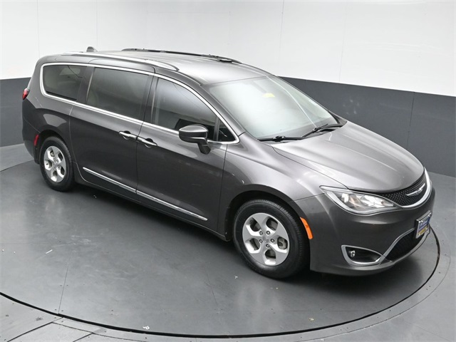 2017 CHRYSLER PACIFICA - Image 42