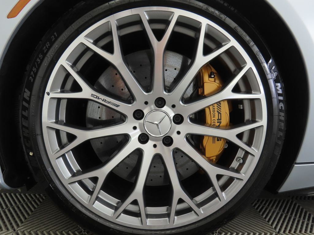 2026 Mercedes Benz SL AMG 63 photo 35