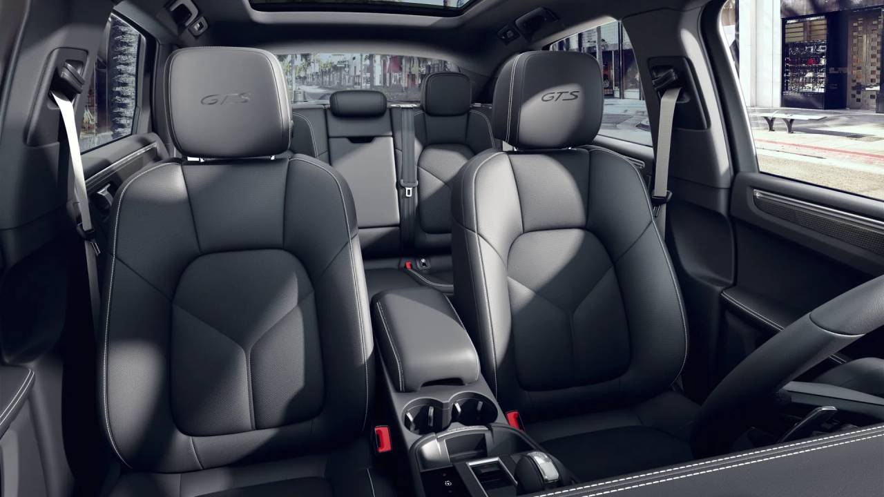 2025 Porsche Macan GTS photo 6