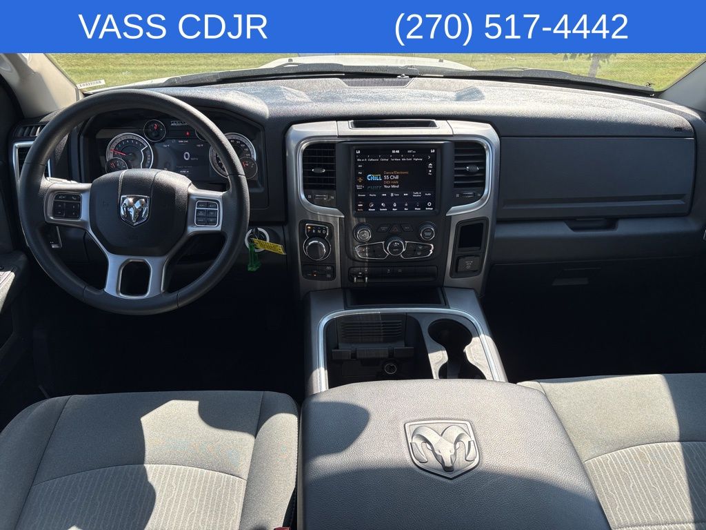 2023 Ram 1500 SLT photo 10
