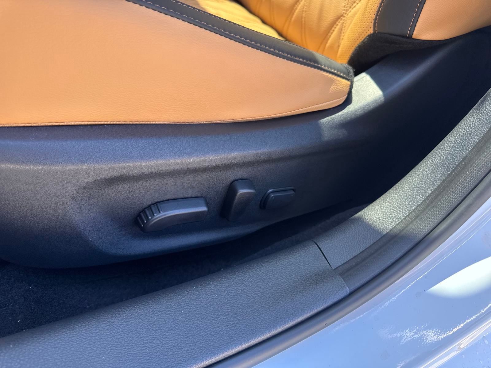 2025 Nissan Sentra SV photo 23