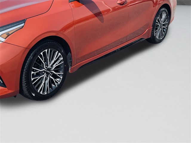 2022 Kia Forte GT-Line photo 9