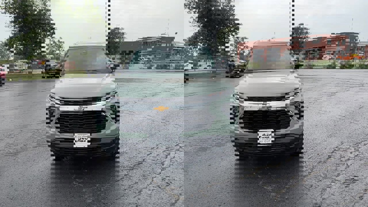 2026 Chevrolet Trailblazer LS photo 2